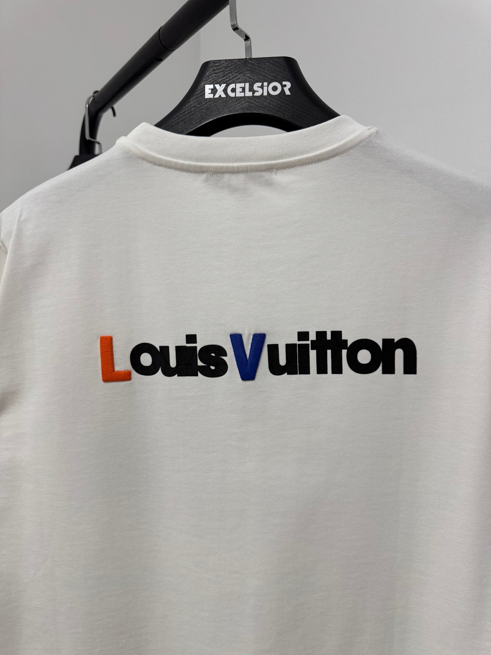 LV CAMISETA